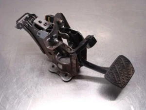 Infiniti Q50 Brake Pedal Pad 13 14 15 16 17 18 19 - Picture 1 of 3