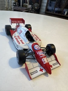 Maisto 1998 Die Cast 1:18 Indy Racing Repliche Croce Rossa Americana #98 RARO Vintage - Foto 1 di 8