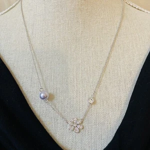 Silver Tone 22.5" Necklace Sparkling Crystals Flower And Gray Faux Pearl Women's - Picture 1 of 8