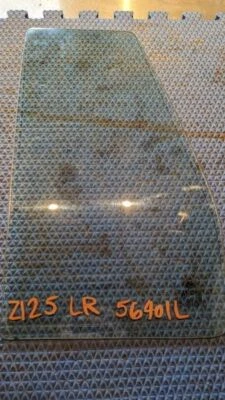 1990-1995 NISSAN PATHFINDER DRIVER LEFT REAR DOOR VENT GLASS - Image 1 of 2