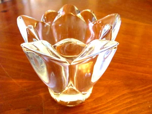 STUNNING SIGNED  HOLME GAARD  DANISH CRYSTAL LOTUS FLEUR SHAPED 4" VASE EXC - Picture 1 of 9