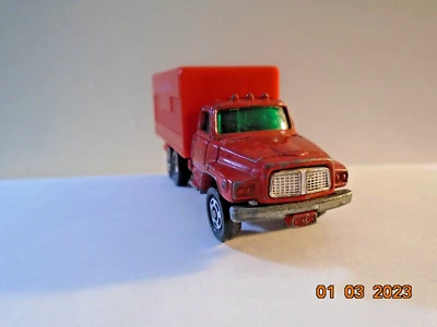 Camión de carga Tomica #16, Nissan diésel.  Foto 1 de 4