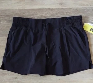 All in Motion Women's Mid Rise Woven Shorts Black Size XXL New W Tags Quick Dry - Picture 1 of 4