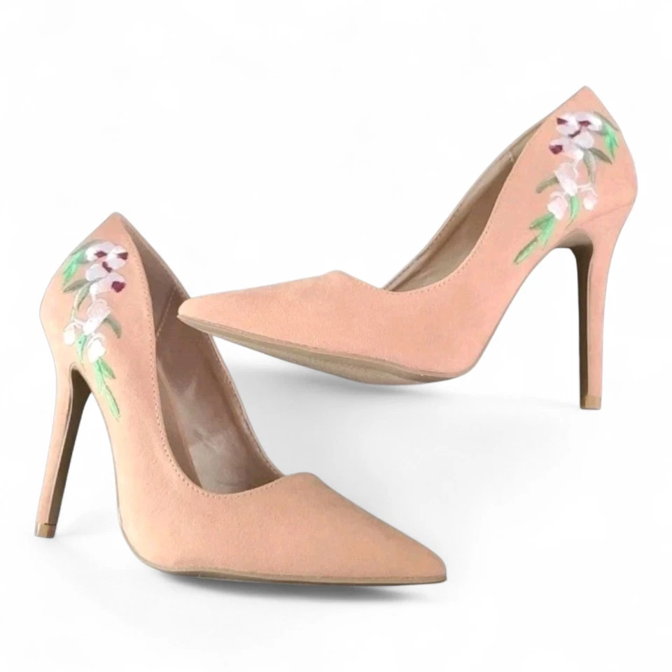 Qupid Milia-83 Blush Suede Floral Embroidered Stiletto Pumps Heels Sz 6 New - Image 1 of 4