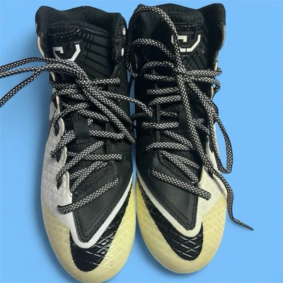 Nike Youth Football Cleats Size 6Y Black/White - Image 1 of 4