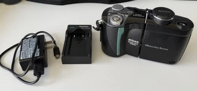 Nikon Coolpix 4500 4.0MP Digital Camera-Lens Cap-PARTS ONLY! Needs Repair! - Image 1 of 4