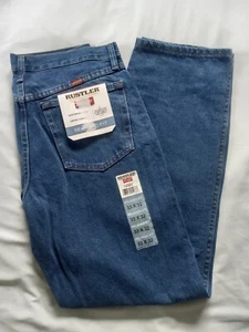 NWT Wrangler Rustler Men 33X32 Relaxed Fit Straight Leg Heavyweight Denim Jeans - Picture 1 of 8