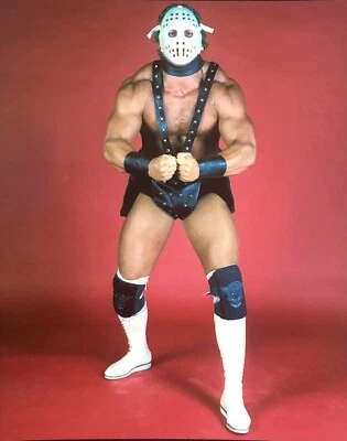 FOTOS DE LUCHA LIBRE PROFESIONAL VINTAGE AÑOS 80 LORD HUMONGOUS fondo rojo CCW Foto 1 de 2