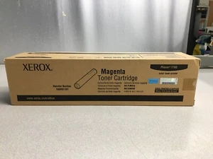 Xerox 106R01161 Magenta Toner Cartridge - New in Box - Picture 1 of 8