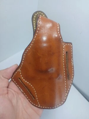 SAFARILAND #28 Leather Holster For Ruger - Right-handed - - Image 1 of 4