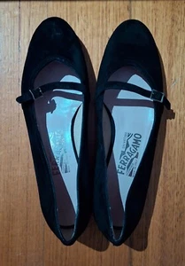 Salvatore Ferragamo , Womens Ballet Flats , Size 7 , Great Condition - Picture 1 of 6