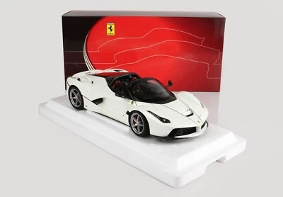 BBR 1:18 DIECAST - FERRARI LAFERRARI APERTA  2016  Bianco Italia *4 aperture - Immagine 1 di 3