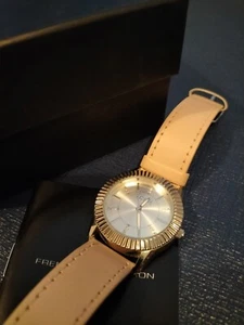 BNIB FRENCH CONNECTION LADIES WATCH PINK LEATHER QUARTZ RRP £59.99 - Picture 1 of 3