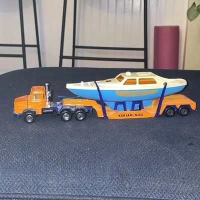 Majorette 1/60 Scania Barco Transportador Kerian Bonito - Naranja Foto 1 de 4