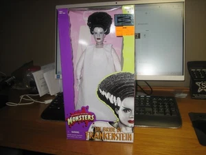 UNIVERSAL STUDIOS THE BRIDE OF FRANKENSTEIN MONSTER SIGNATURE SERIES KENNER 1998 - Bild 1 von 6