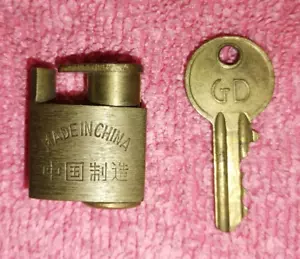 Vintage GOLDDOOR GD brass Padlock with 1 Key - Picture 1 of 9