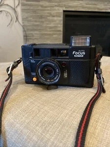 Yashica Full Automatic 35mm Film Point and Shoot Camera w/Auto Focus Motor Works - Picture 1 of 8