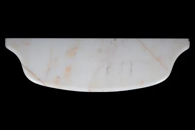 Mesa redondeada de mármol blanco y gris hecha en Portugal Foto 1 de 4