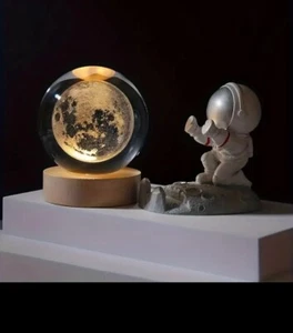 3D internal engraved crystal ball night light Decoration Solar System Desktop - Picture 1 of 4