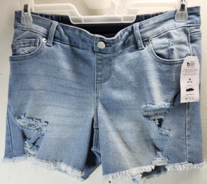 Time and Tru Women's Size 8-10 Medium Maternity Jean Shorts Blue Denim NEW - Picture 1 of 9