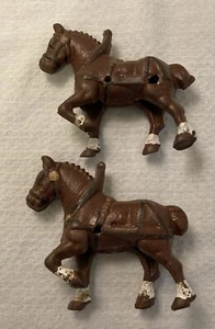 2 Vtg Heavy Cast Iron Horses For Wagon Replacement Pieces 5"L x 4.25"T - Picture 1 of 8
