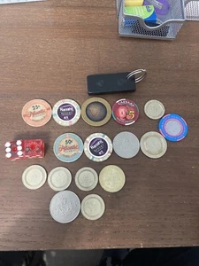 CASINO CHIP Coin and keychain - Atlantic City - Picture 1 of 11