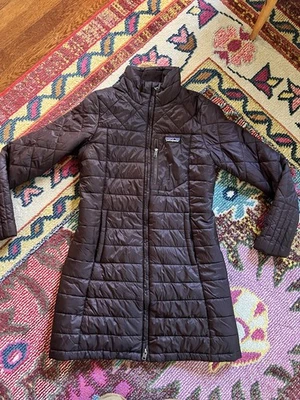Parka aislante Radalie Patagonia para mujer talla XL púrpura acolchada Foto 1 de 4