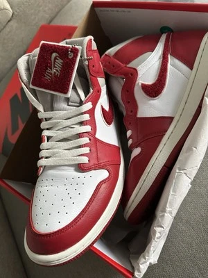Talla 11.5W - Air Jordan 1 OG High Newstalgia Chenille (sin plantillas originales) Foto 1 de 4
