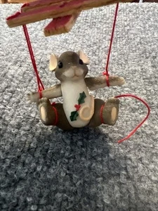 Charming Tails Enesco Flying Mouse Figurine - Picture 1 of 4