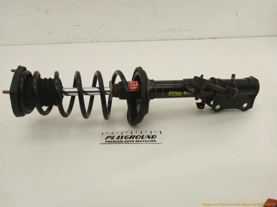 Puntal trasero izquierdo con amortiguador Toyota Celica GTS HATCHBACK 1994-1999 94 Foto 1 de 4