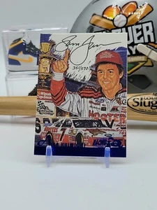 1997 IQ remarques score board Sam Bass autographed ALAN KULWICKI /570 (CBMH) - Picture 1 of 2