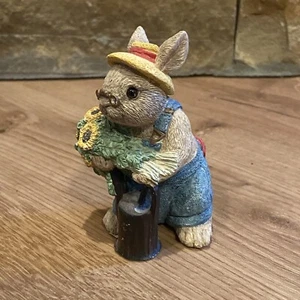 Seltene United Design Osterhasen Familie Figur SEC-065 Opa mit Sonnenblumen - Bild 1 von 7