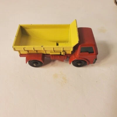 MATCHBOX #70B-3 FORD GRIT SPREADER TRUCK. - Image 1 of 4