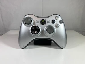 Special Edition Microsoft Xbox 360 Wireless Controller (Silver, Tested) - Picture 1 of 6