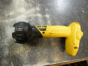 DeWalt 18 Volt Cordless Flashlight Model DW908 TESTED AND WORKS BARE - Picture 1 of 5