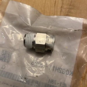 SMC KQG2H11-N02S Stecker Adapter 3/8 Zoll Rohr Außendurchmesser x 1/4 Zoll NPT Rohrgröße Edelstahl - Bild 1 von 2