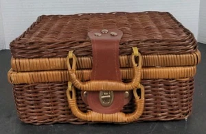 Vintage Rattan Lidded Picnic Ware Set Basket Case with Handle - Picture 1 of 10
