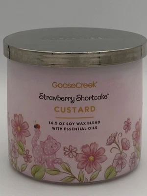 Goose Creek - 草莓蛋糕 - Custard - 第 1 版 3芯蜡烛 - 全新! — 第 1/4 张图片