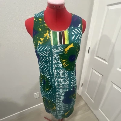 Vestido sem mangas estampa abstrata verde amarelo azul design exclusivo - Imagem 1 de 4