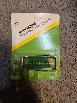 1/64 1997 ertl john deere 876 V-tank spreader in the package new - Image 1 of 2