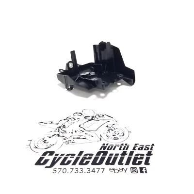 2024 20-24 YAMAHA YZF R1M OEM TRASERO TRASERO TRASERO PARTE INFERIOR BATERÍA BANDEJA CAJA 1 Foto 1 de 4