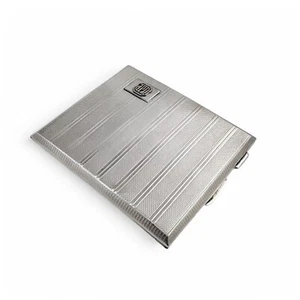 Grand Doré Argent Sterling WWII Cigarette Étui Avec Engine-Turned Design, 130 G - Picture 1 of 13
