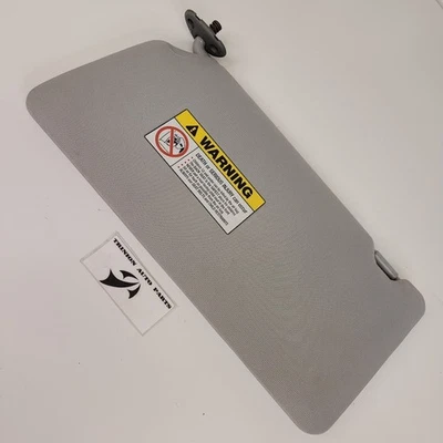 Солнцезащитный козырек со стороны водителя для Honda Element 2003-2006 годов выпуска серый с ползунком от оригинального производителя - Изображение 1 из 4