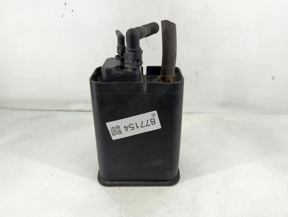 2005 Chevrolet Malibu Fuel Vapor Charcoal Canister NWA41 - Image 1 of 4