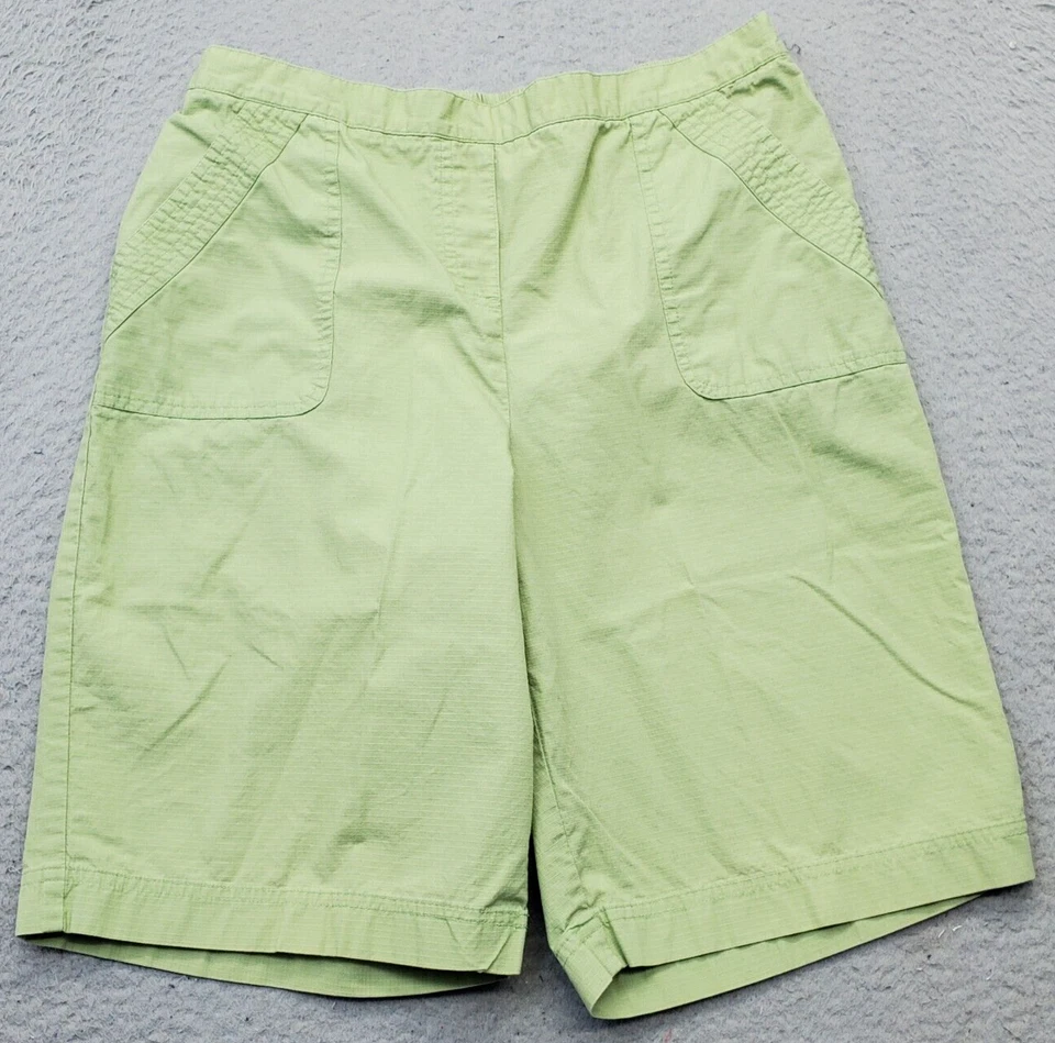 Alfred Dunner Shorts Women Petite 12 Green Solid High Rise Elastic Waist Pull On - Image 1 of 4