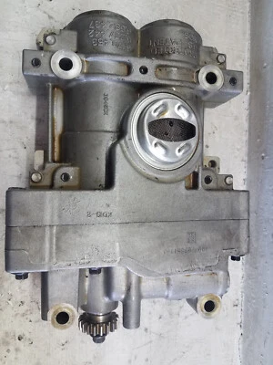 Jeep Cherokee 2014-2016 bomba de aceite de motor de 2,4 L 05047992AA (4 cilindros) M178 Foto 1 de 3