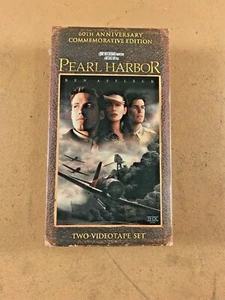 NEW 2001 Pearl Harbor VHS 60th Anniversary Commemorative Edition, 2-Tape, PG-13 - Foto 1 di 7
