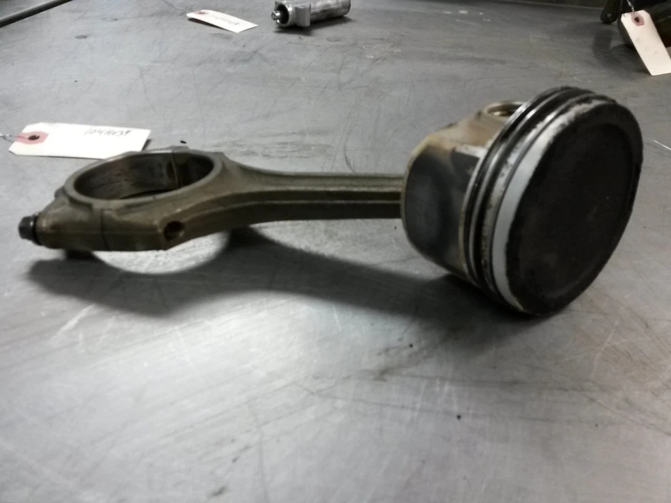 Pistón y biela estándar para 00-02 Audi S4 2.7 Foto 1 de 3