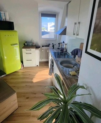 SMEG FAB28 Kühlschrank – limettengrün – sehr guter Zustand – Retro-Design *TOP* - Bild 1 von 4