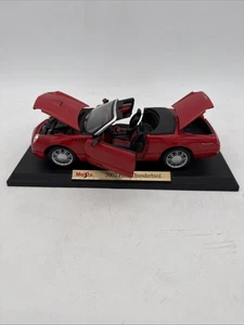 Maisto 1:18 Diecast Special Edition 2002 Ford Thunderbird - rot - Bild 1 von 18
